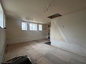 Photo 5- click for photo gallery